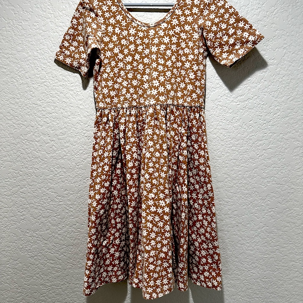 Alice & Ames boho cream flower Short Sleeve Dress